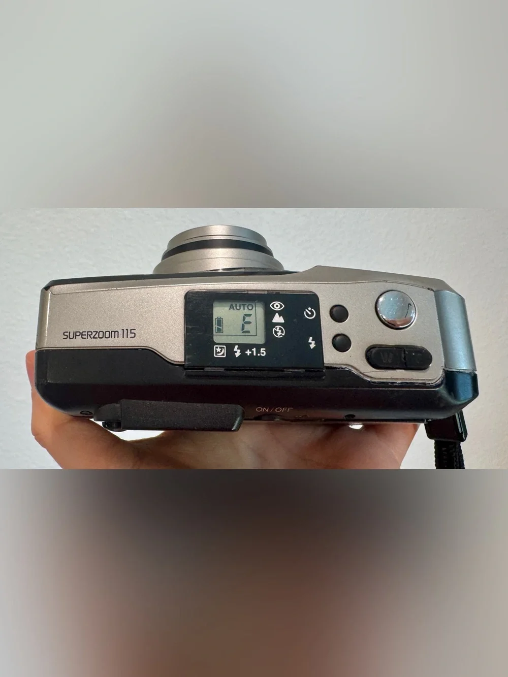 Olympus Superzoom 115 35mm Film Camera Point and Shoot AF Zoom 38-115mm Lens